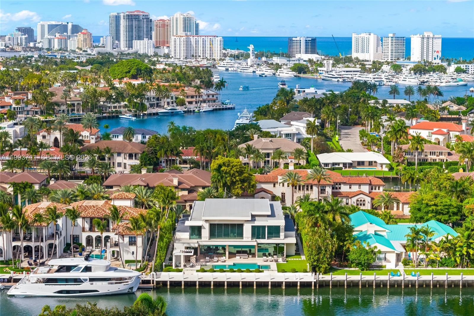 DEL LAGO ISLE - Residential