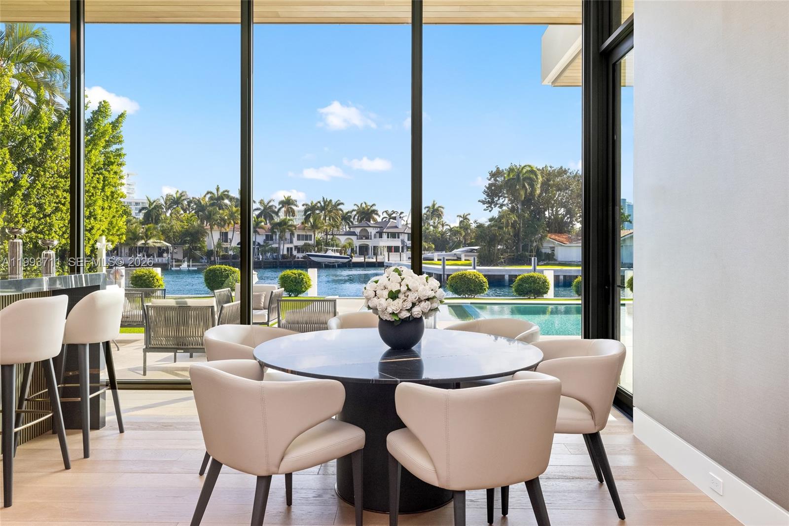 DEL LAGO ISLE - Residential