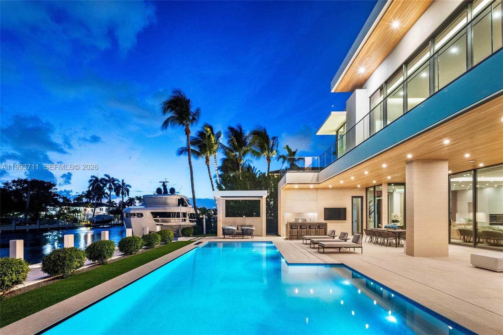 DEL LAGO ISLE - Residential