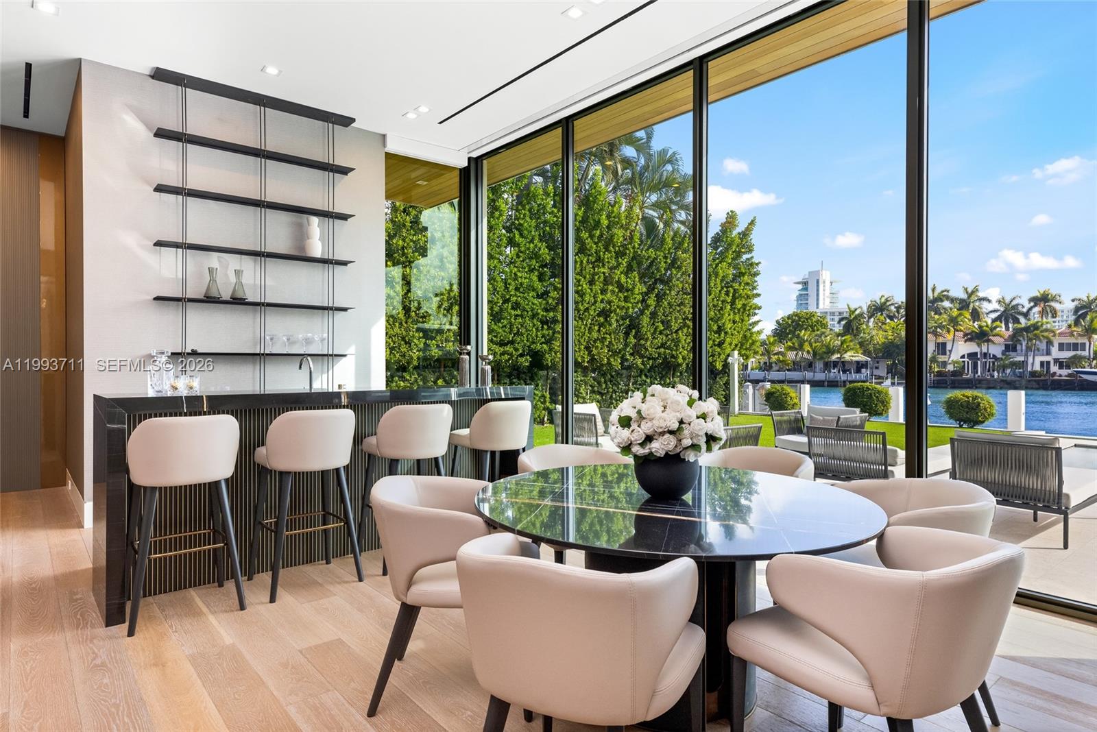 DEL LAGO ISLE - Residential