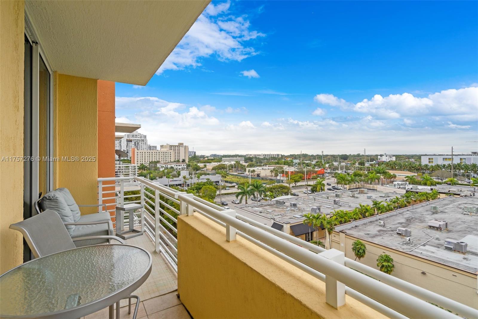 VENTURE AT AVENTURA WEST - Residential
