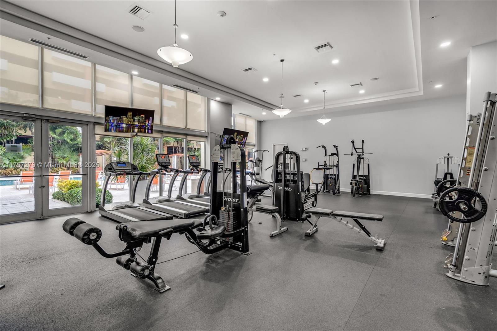 VENTURE AT AVENTURA WEST - Residential
