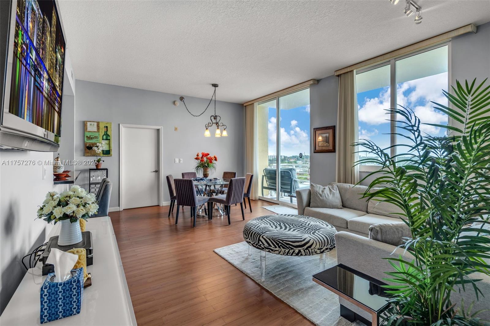Property for Sale at 2775 Ne 187th St Ph6, Aventura, Miami-Dade County, Florida - Bedrooms: 3 
Bathrooms: 2  - $525,000