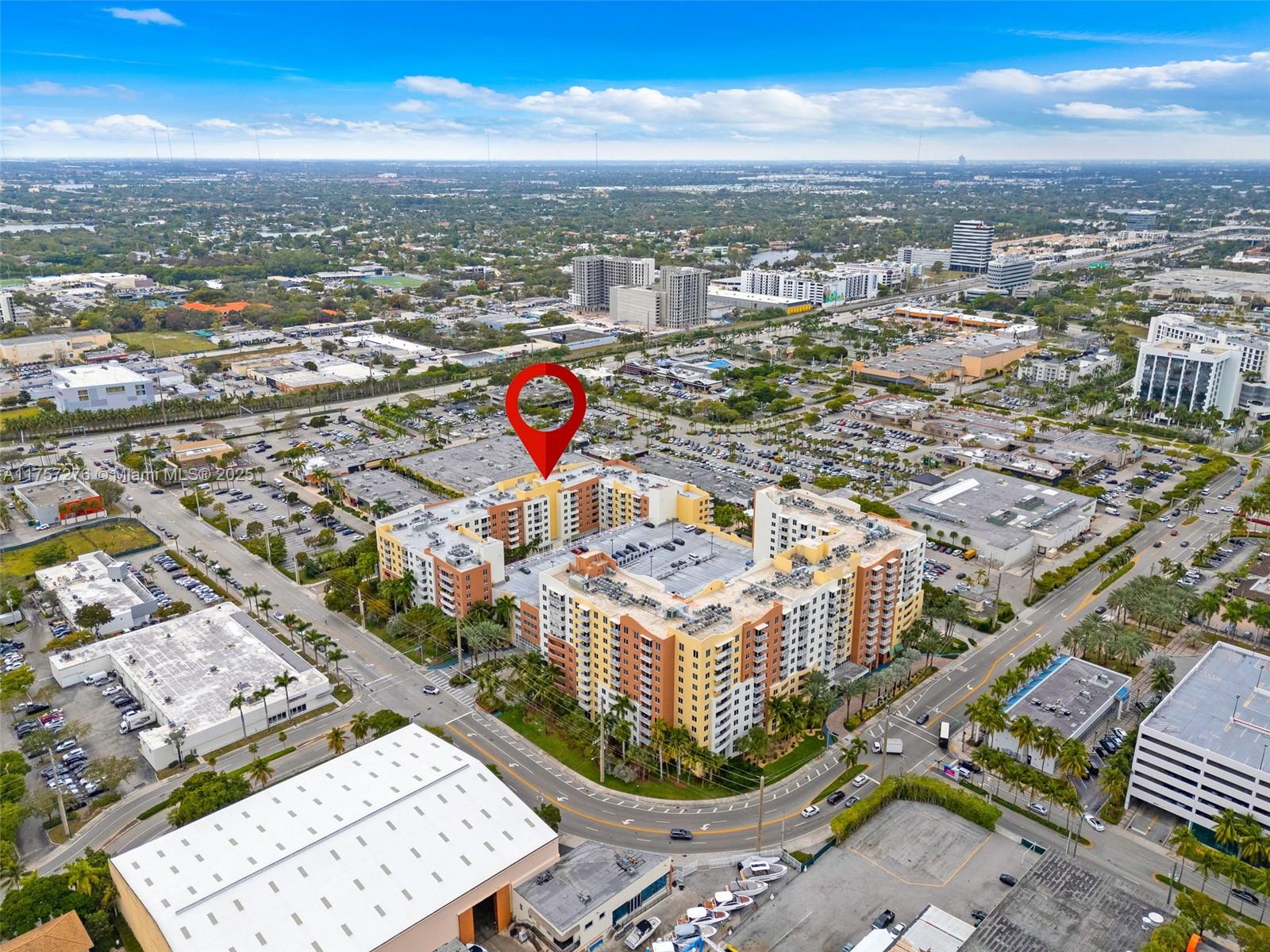 VENTURE AT AVENTURA WEST - Residential