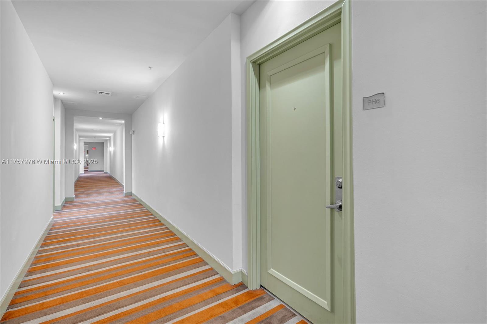 VENTURE AT AVENTURA WEST - Residential