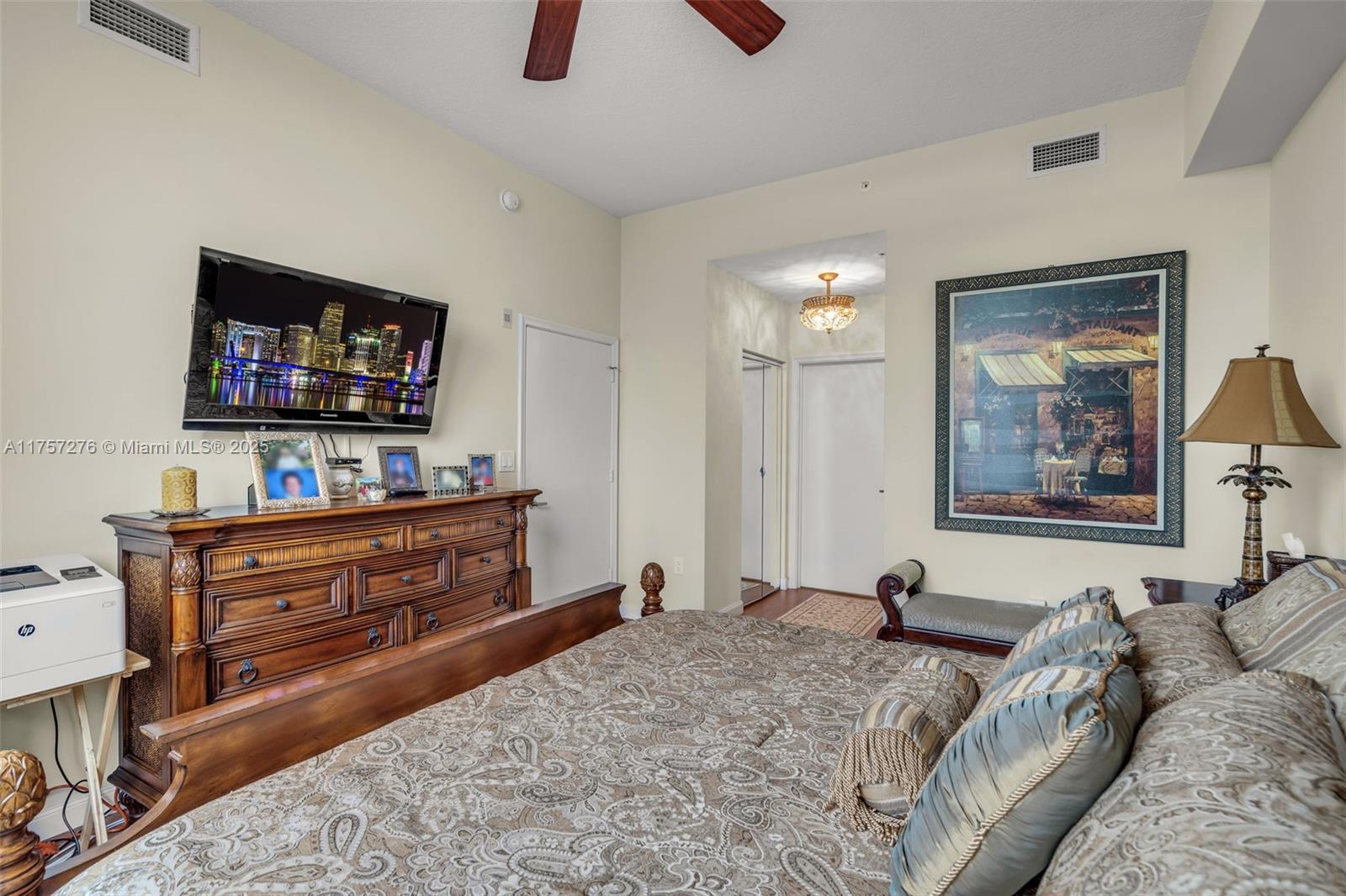 VENTURE AT AVENTURA WEST - Residential