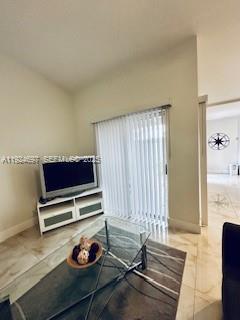 COUNTRY ISLES PHASE II - Residential Lease