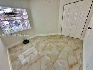 COUNTRY ISLES PHASE II - Residential Lease