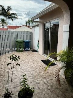 COUNTRY ISLES PHASE II - Residential Lease