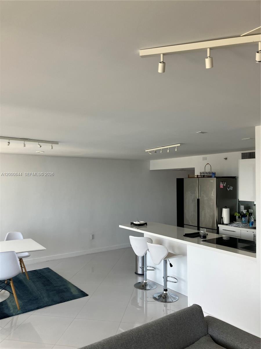 VENETIA CONDO - Residential Lease