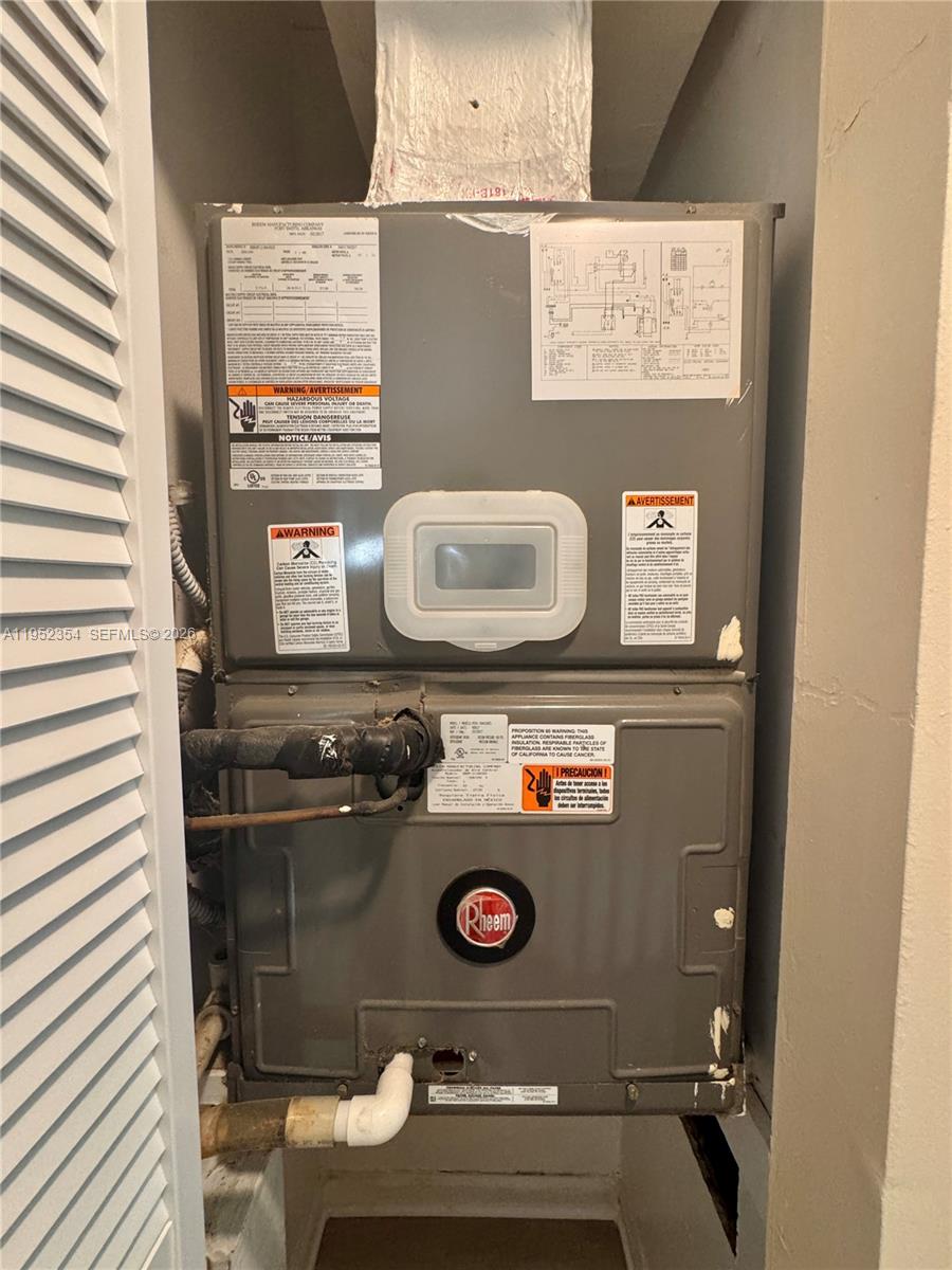 WOODLAKE SHORES - Residential