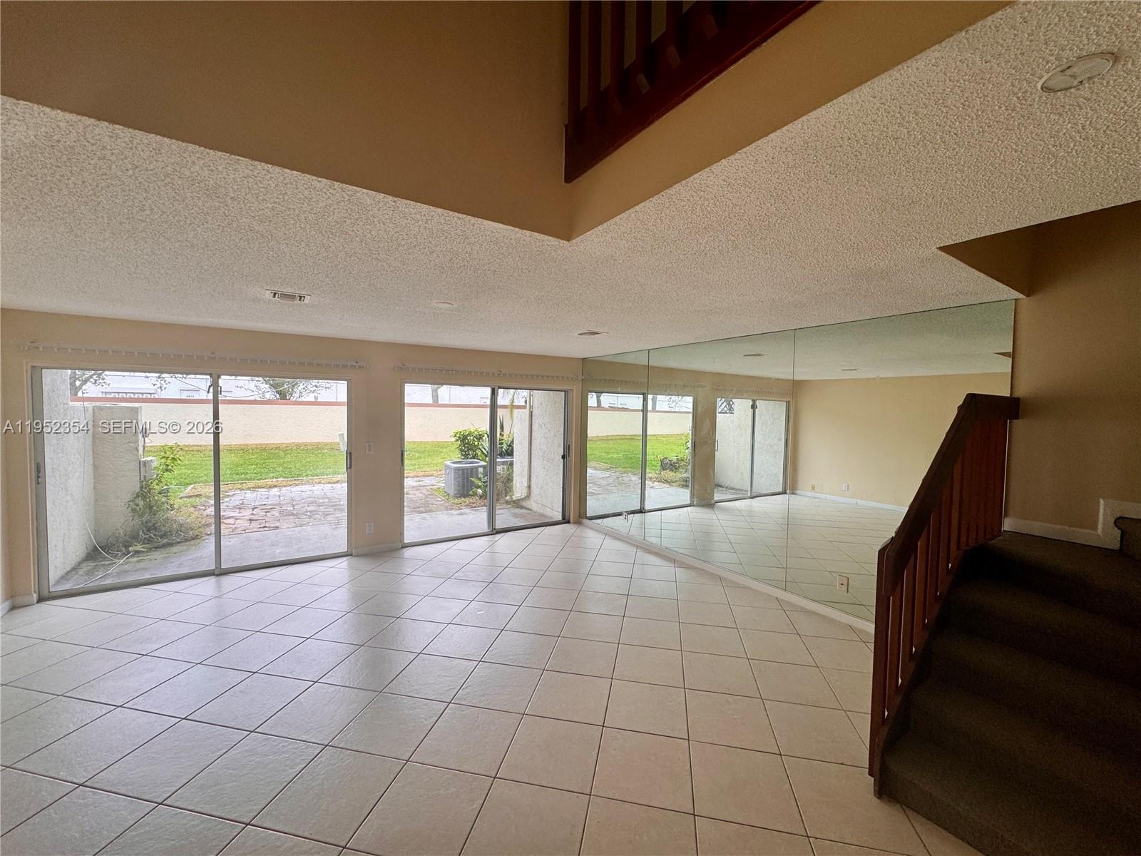 WOODLAKE SHORES - Residential