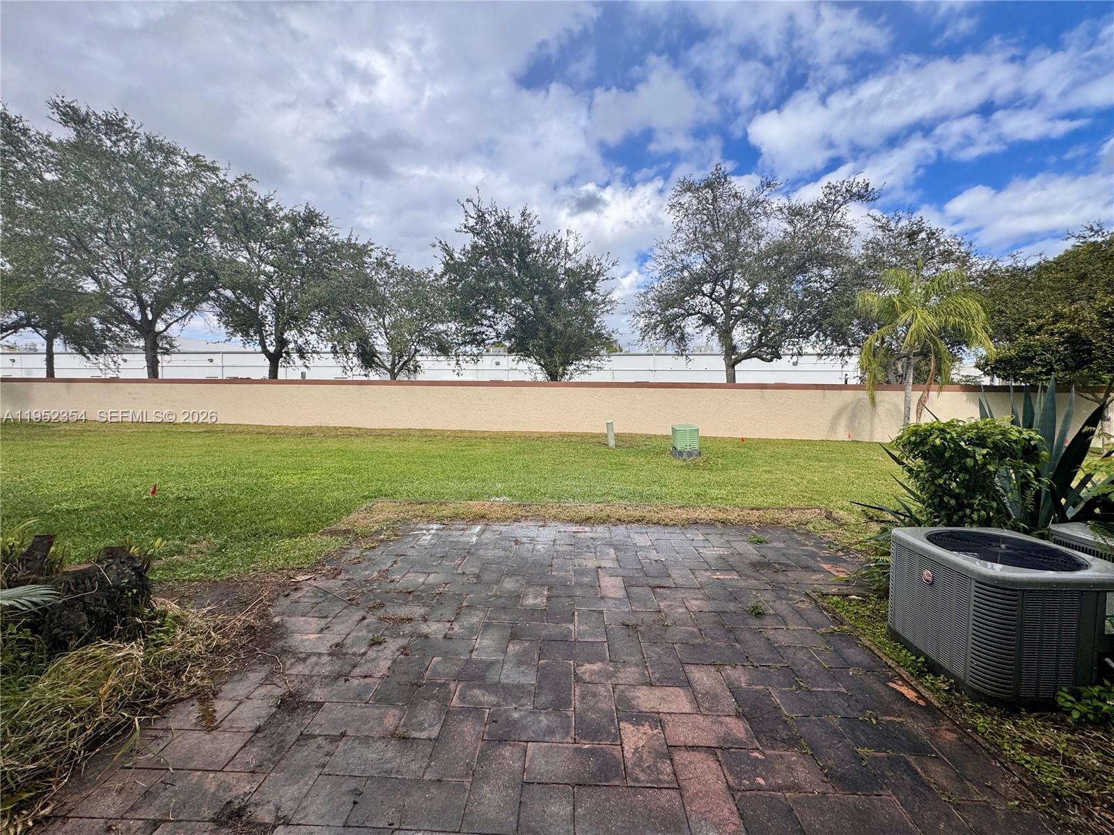 WOODLAKE SHORES - Residential