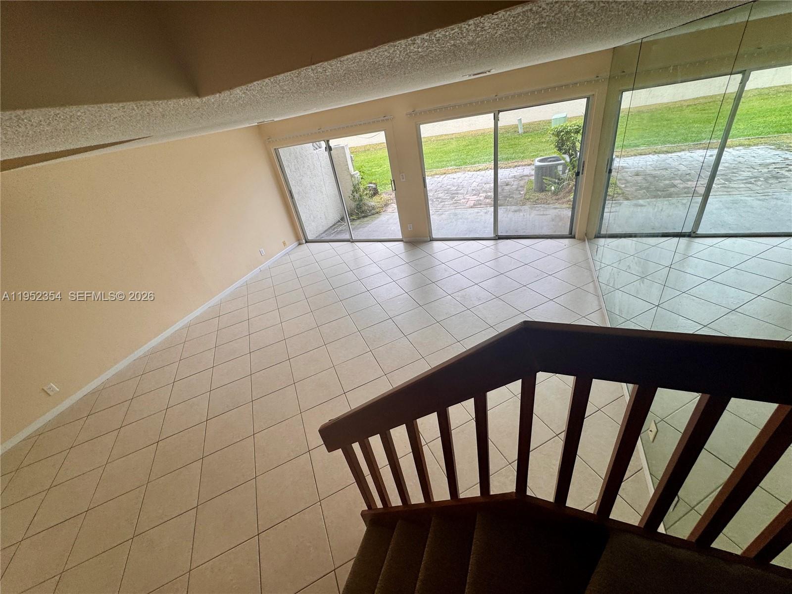 WOODLAKE SHORES - Residential