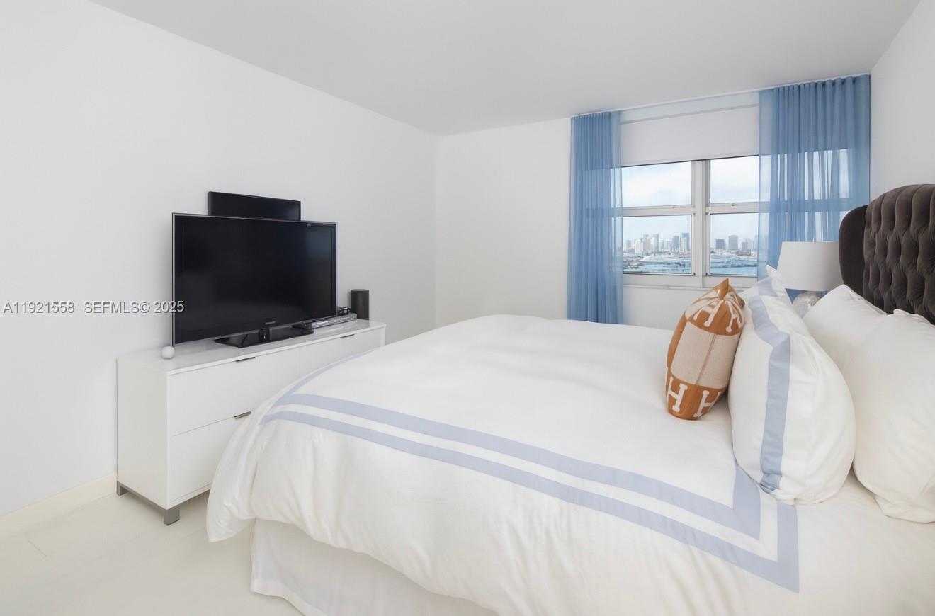 THE FLORIDIAN CONDO - Residential