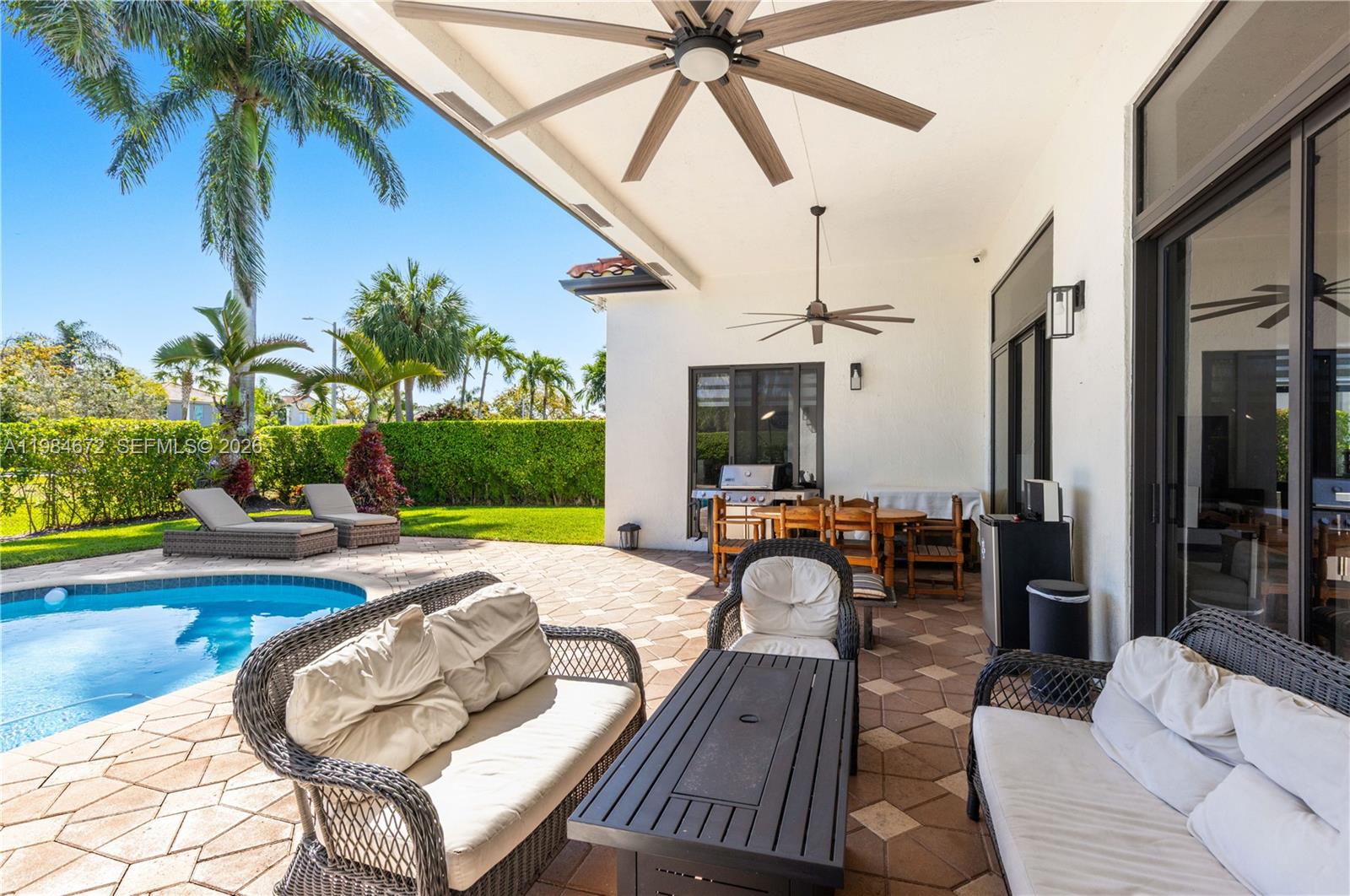 PASADENA AT PEMBROKE SHOR - Residential