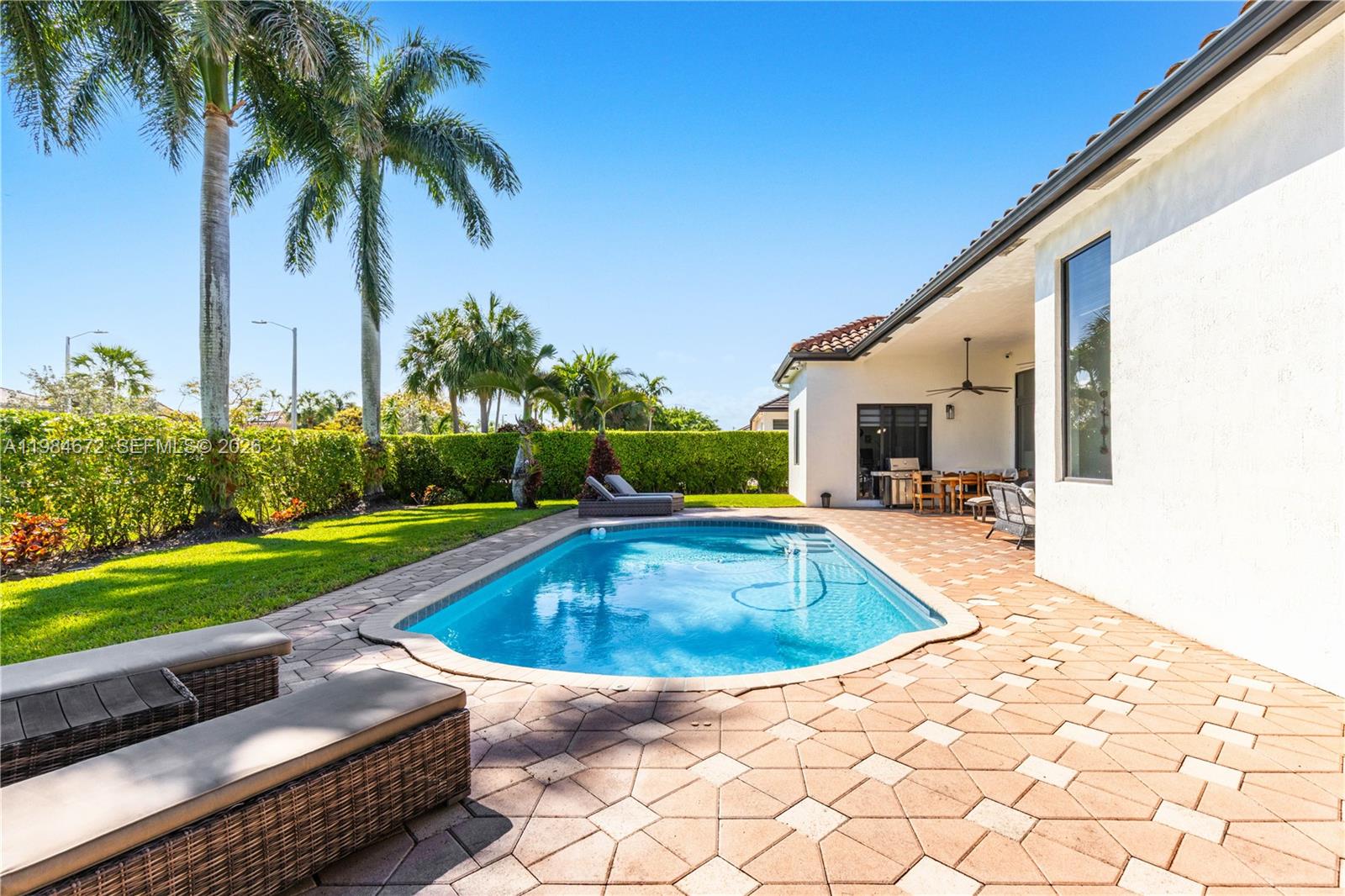 PASADENA AT PEMBROKE SHOR - Residential