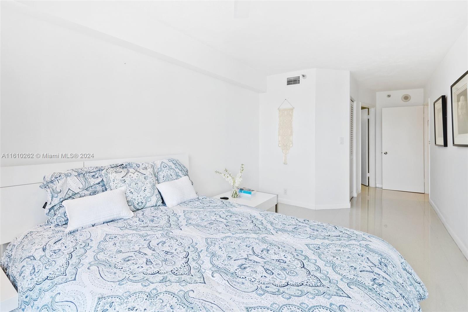 MYSTIC POINTE CONDO NO TH - Residential