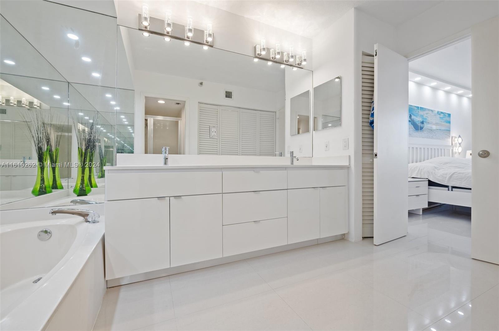 MYSTIC POINTE CONDO NO TH - Residential