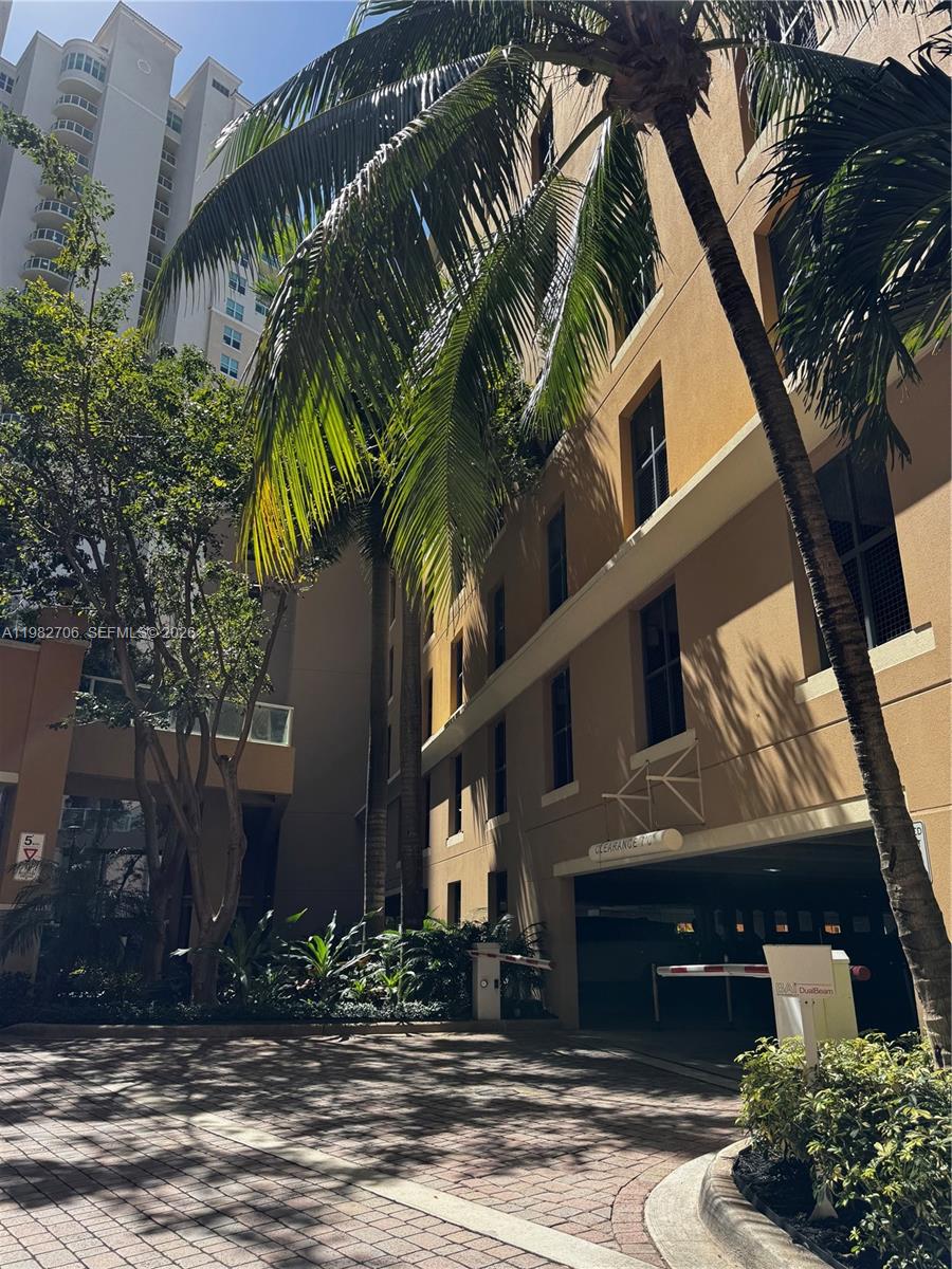AVENTURA MARINA CONDO NUM - Residential Lease