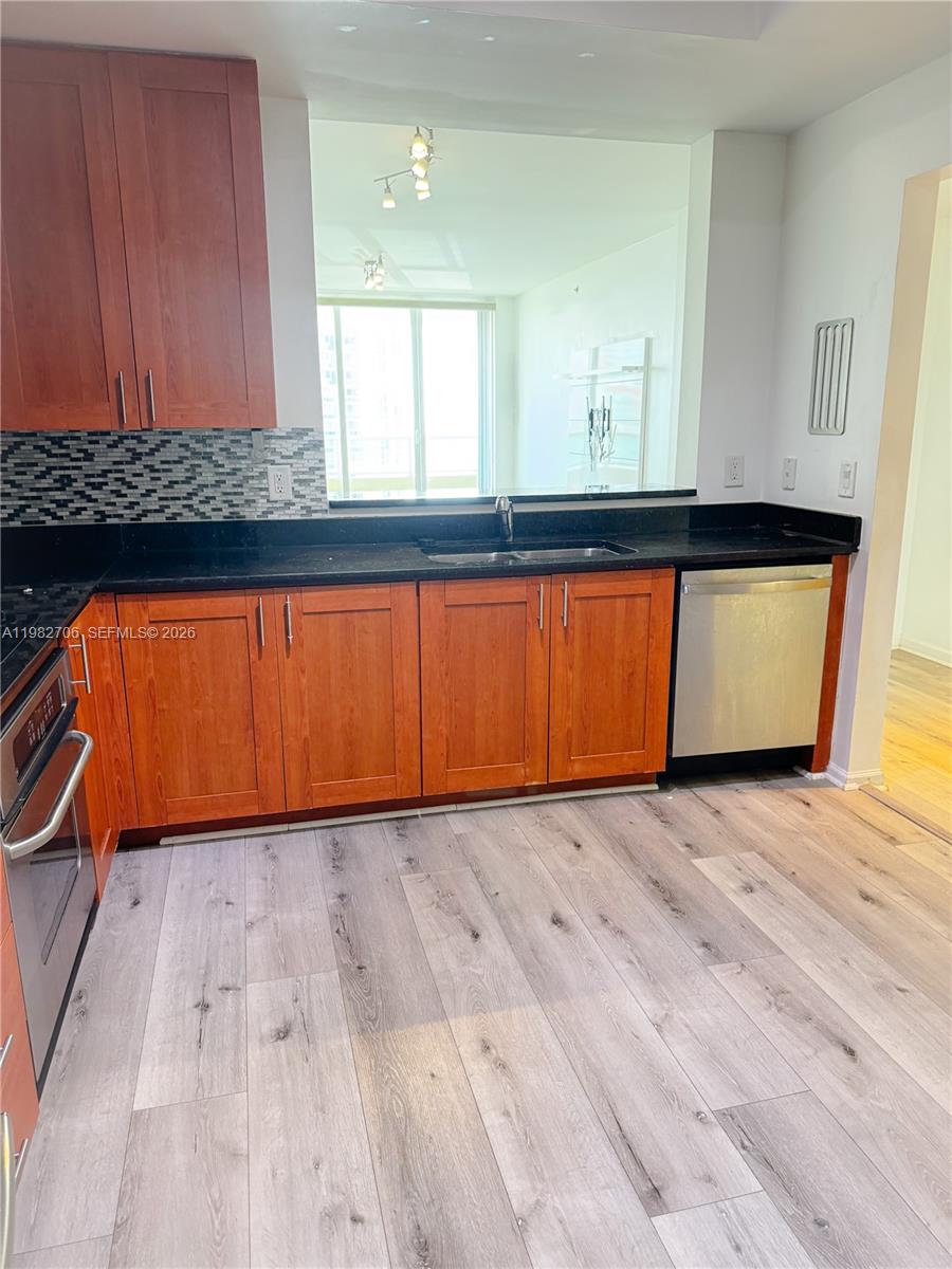 AVENTURA MARINA CONDO NUM - Residential Lease