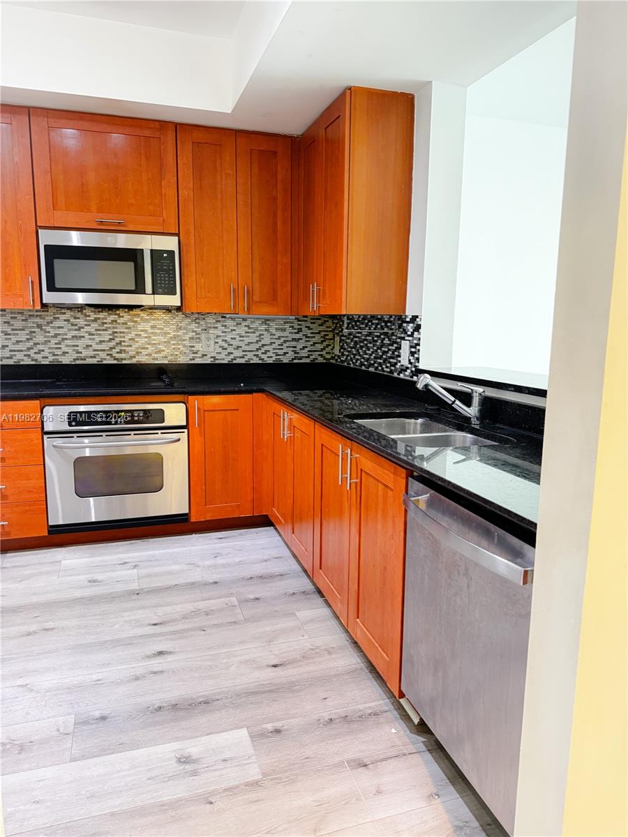 AVENTURA MARINA CONDO NUM - Residential Lease