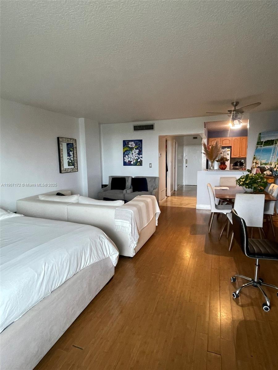 THREE HORIZONS EAST CONDO - Residential