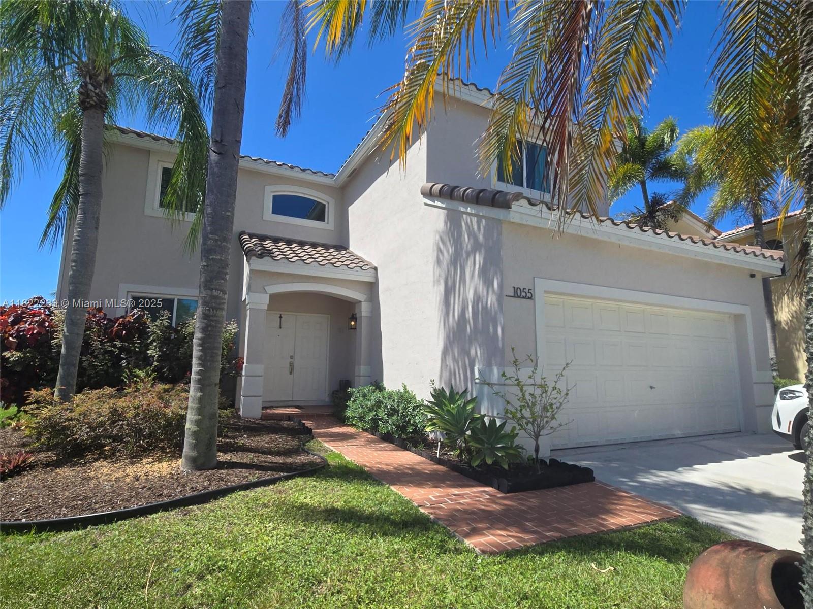 Rental Property at 1055 Briar Ridge Rd, Weston, Broward County, Florida - Bedrooms: 4 
Bathrooms: 3  - $5,900 MO.