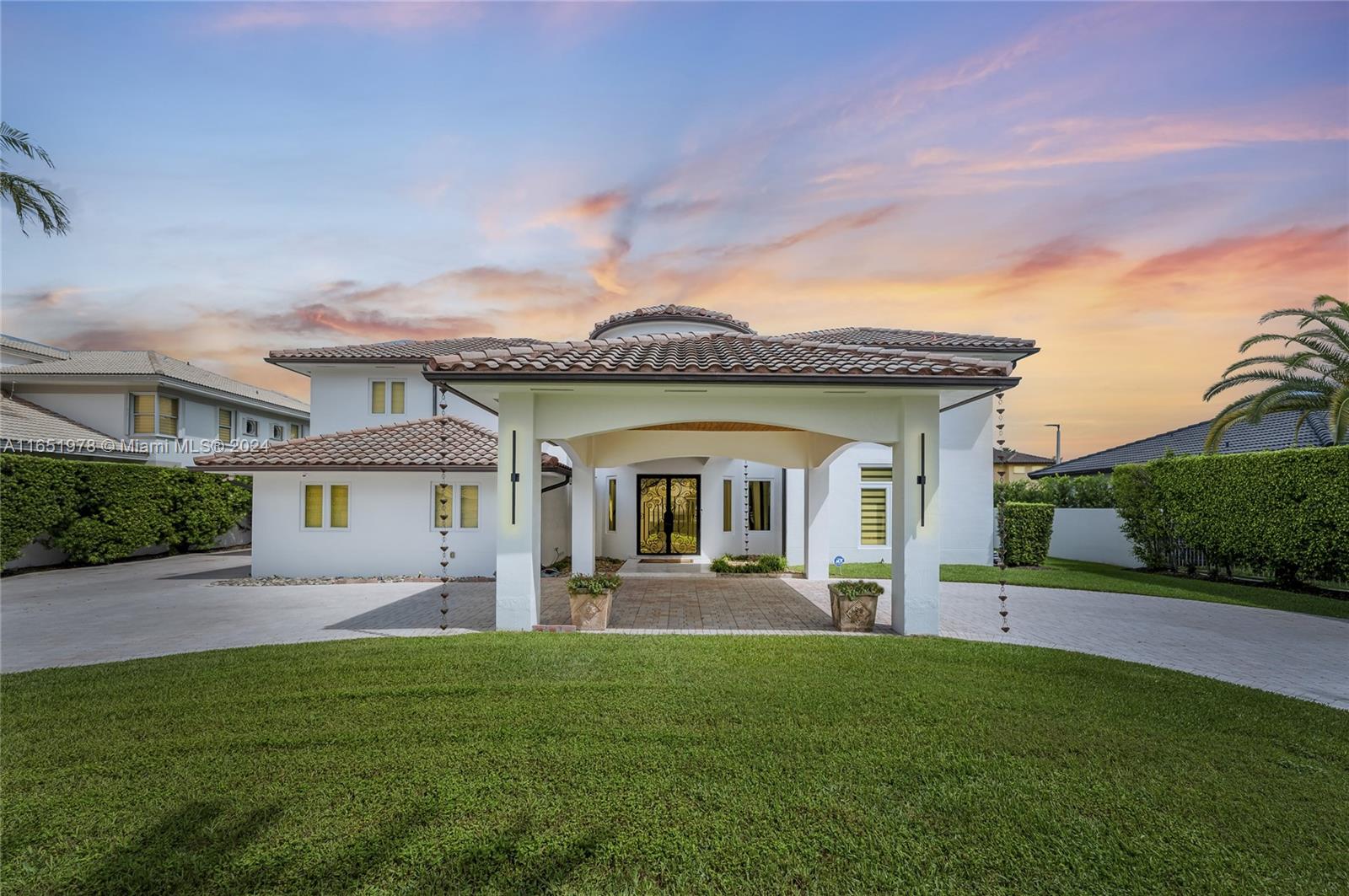 Welcome to this stunning 6-bedroom, 7-bathroom luxury home located in the heart of Miami, where modern elegance meets prime location. This newly updated property features a brand new kitchen with thermador appliances, a new flat roof 2023, modern blinds & new high hats. Enjoy spacious master suite with a fully built out closet and chic bar area, plus 3 fully remodeled bathrooms. Entertain with ease in the heated pool, modern living space and wine room. The home is pre-wired for a camera system and speakers, with a 2 car garage and separate in-law quarter complete with a bedroom, bath, living are & kitchen hookup. Don’t miss out on the opportunity to own this extraordinary home in one of Miami’s most sought-after locations.