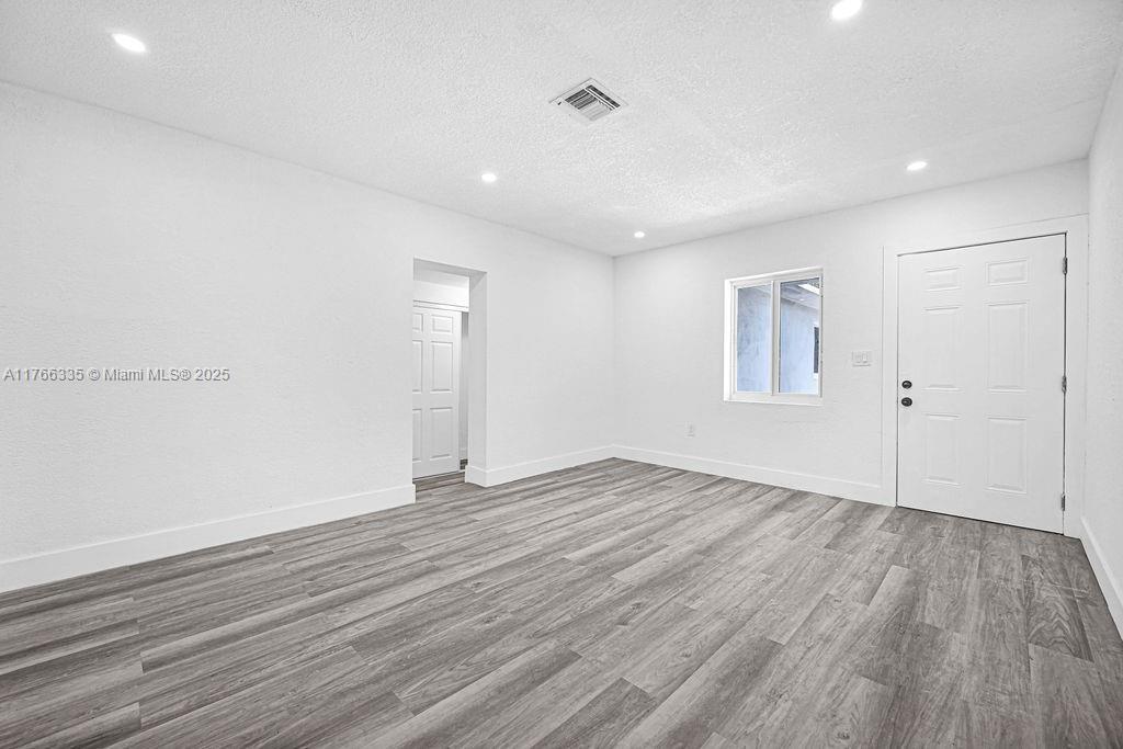 BAY VIEW TERR - Residential