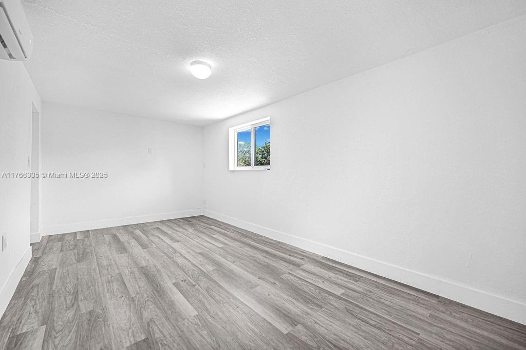 BAY VIEW TERR - Residential
