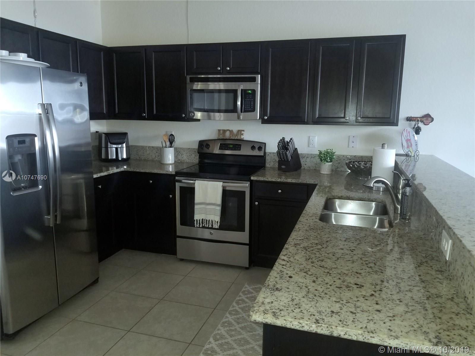 GARDEN ESTATES AT THE HAM - Residential