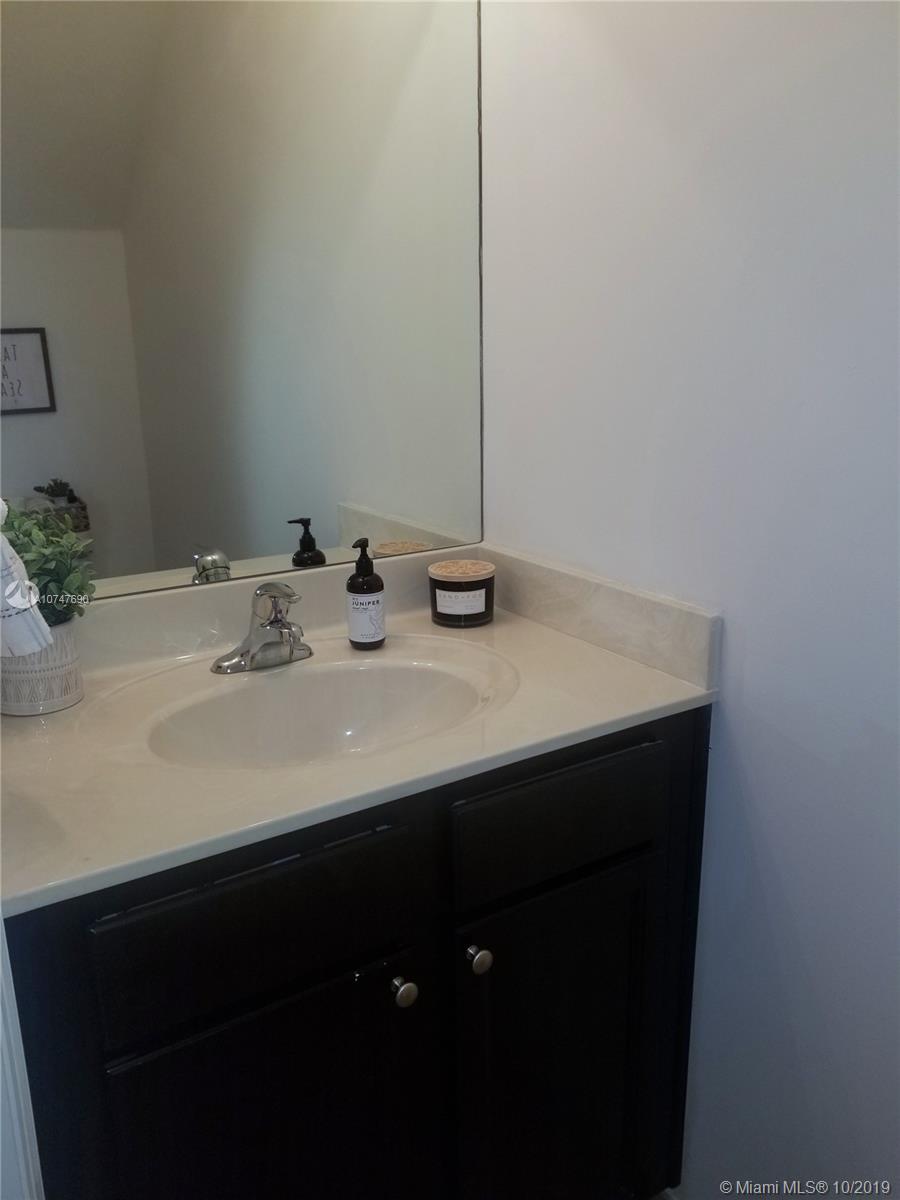 GARDEN ESTATES AT THE HAM - Residential