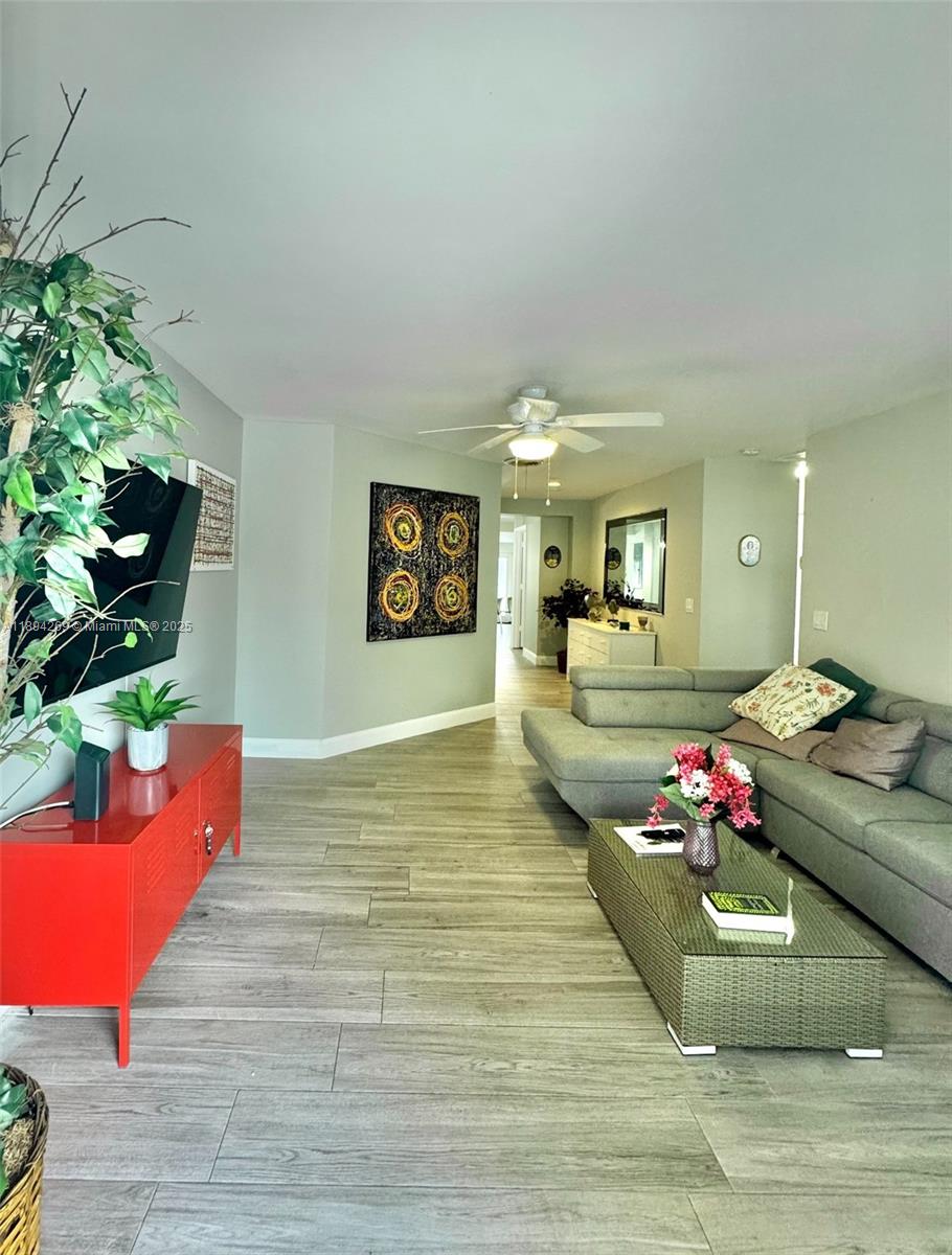 FISHERMANS HIDEAWAY SECTI - Residential