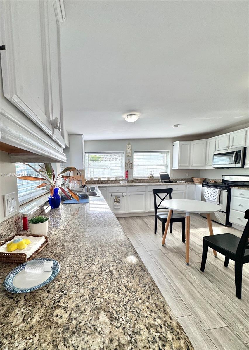 FISHERMANS HIDEAWAY SECTI - Residential