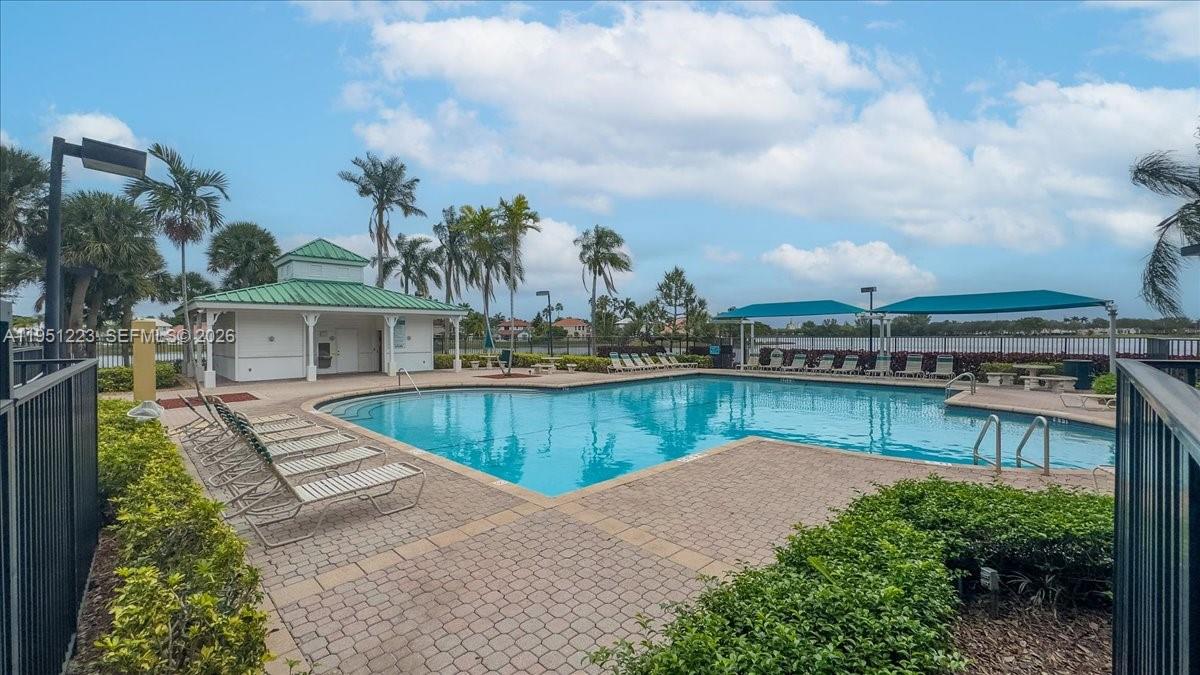 SILVER LAKES AT PEMBROKE - Residential