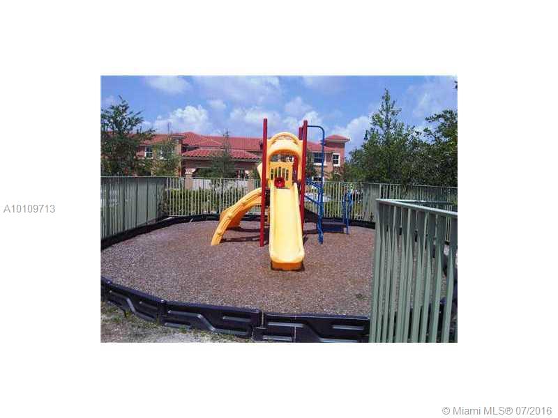 PEMBROKE CAY CONDO BLDG 2 - Residential Lease