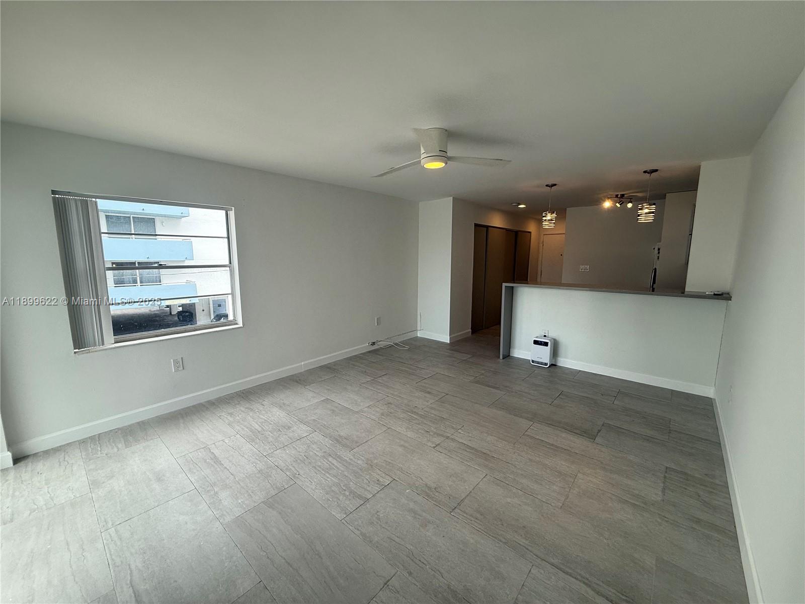 SUNSHINE BAY CONDO - Residential