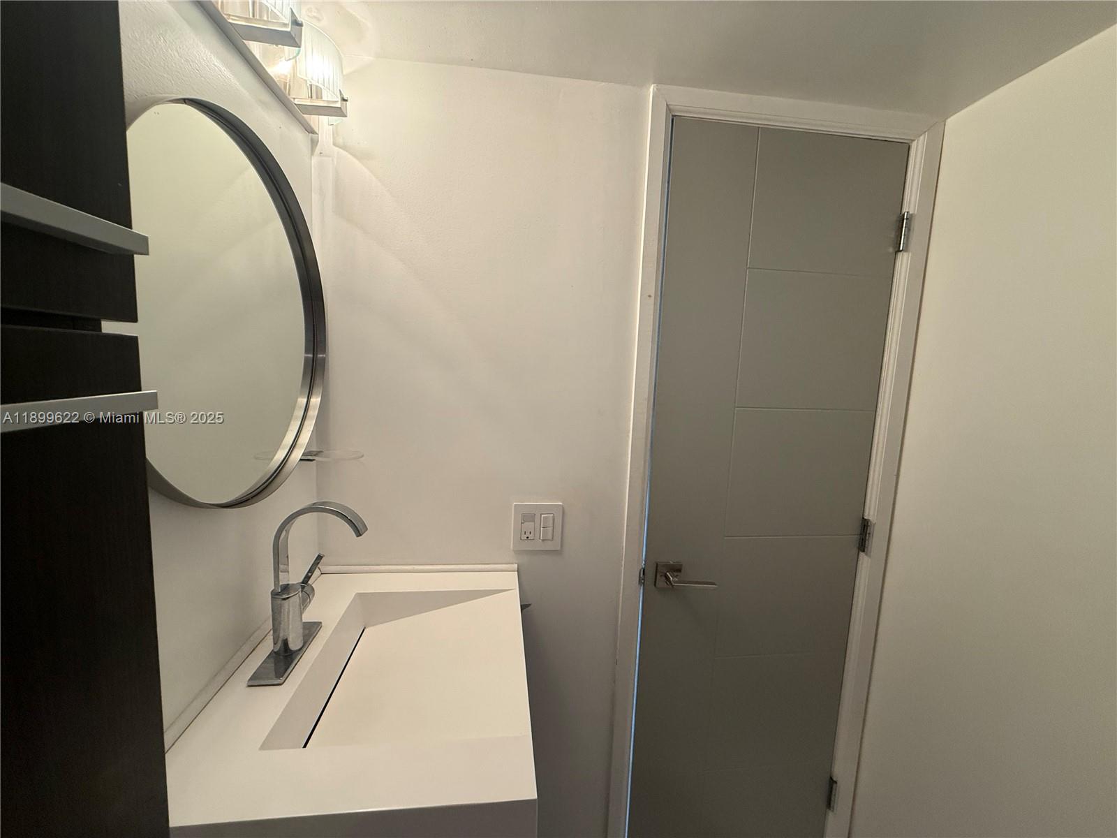 SUNSHINE BAY CONDO - Residential