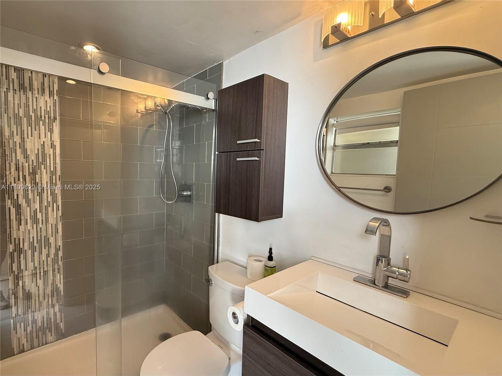 SUNSHINE BAY CONDO - Residential
