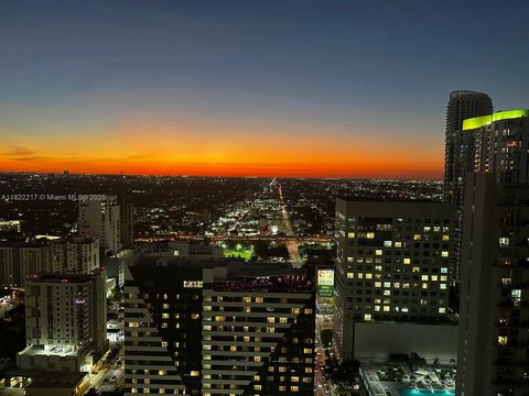 88 SW 7th Street 3012 Miami FL 33130