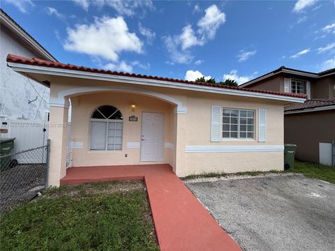 Photo of 1089 SE 13th Ter, Homestead, FL 33035 (MLS # A11886766)