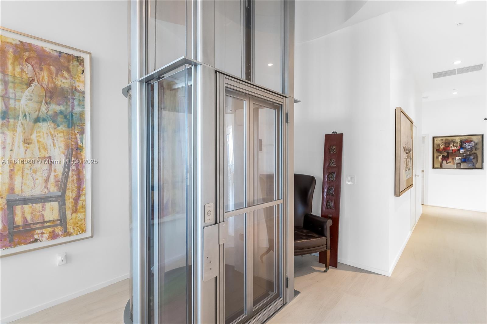 801 SMA RESIDENCES CONDO - Residential