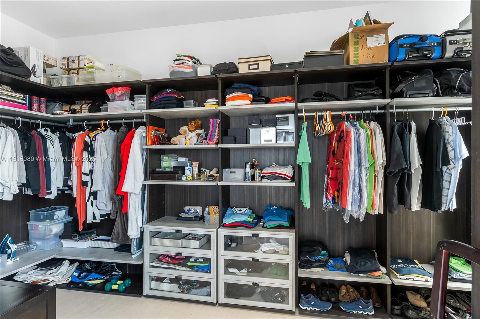 801 SMA RESIDENCES CONDO - Residential