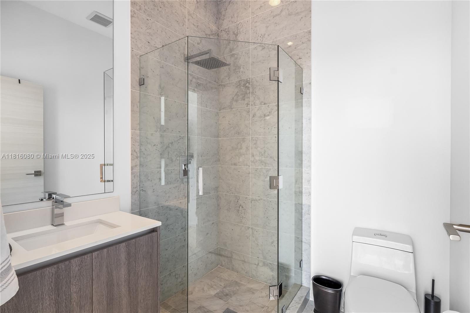 801 SMA RESIDENCES CONDO - Residential