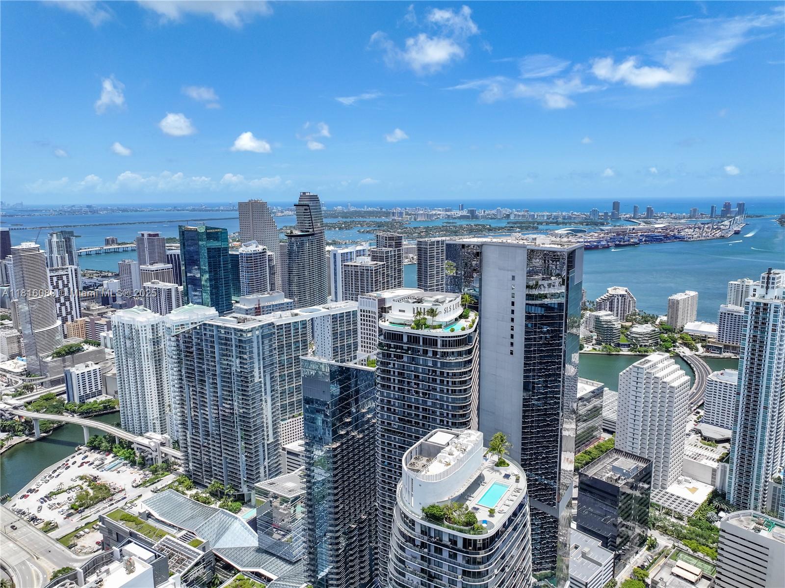 801 SMA RESIDENCES CONDO - Residential