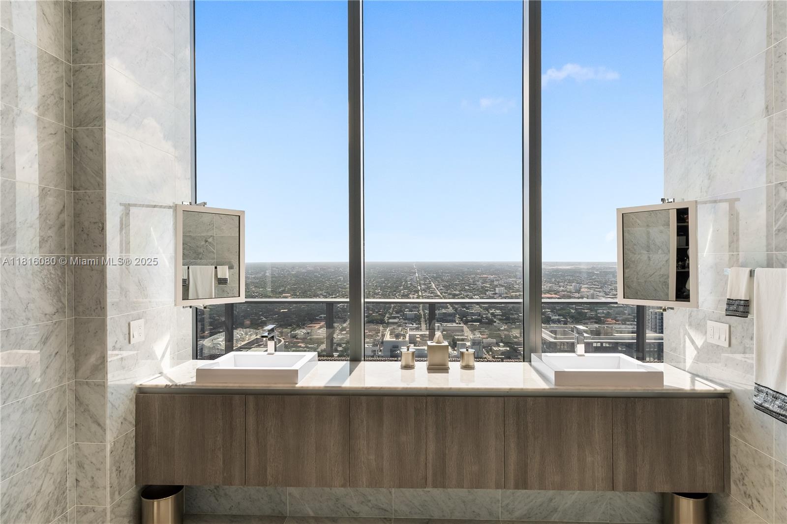 801 SMA RESIDENCES CONDO - Residential