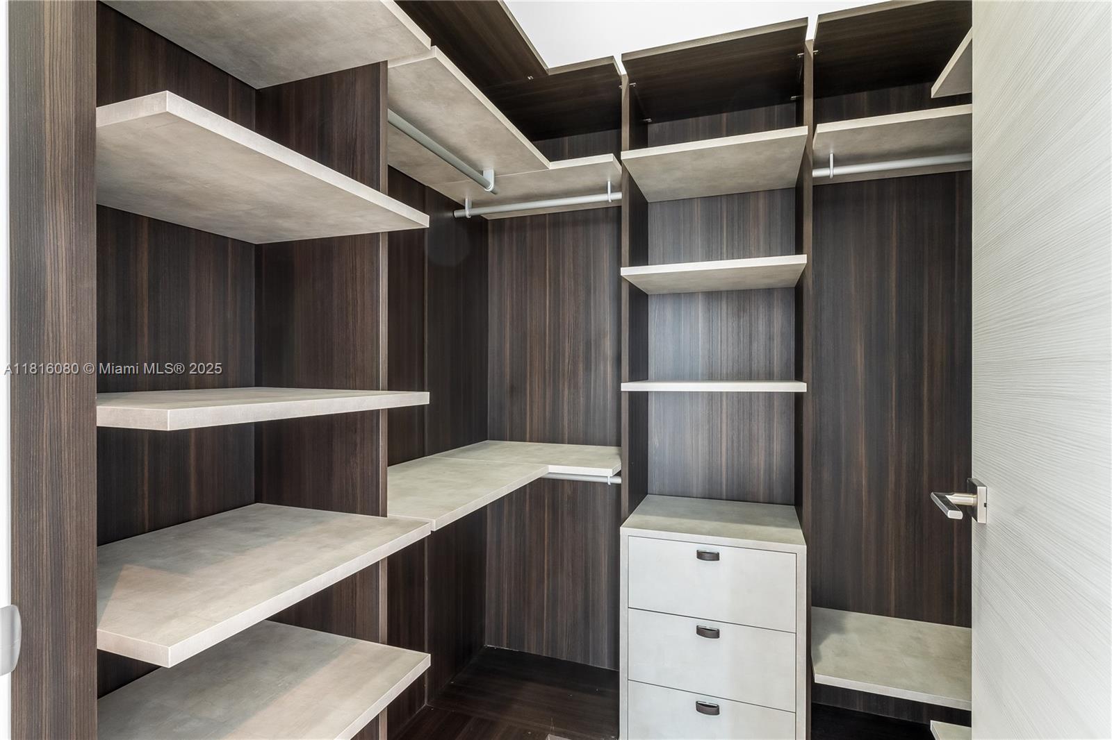 801 SMA RESIDENCES CONDO - Residential