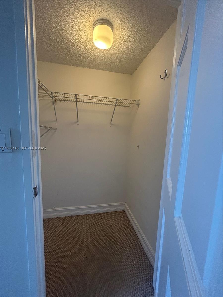 WINSTON TOWERS 600 CONDO - Residential