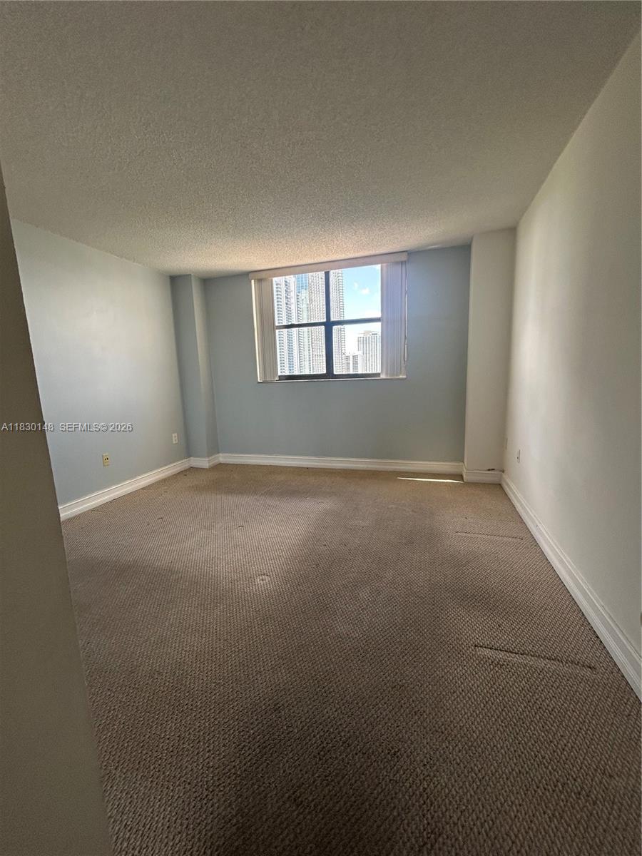 WINSTON TOWERS 600 CONDO - Residential